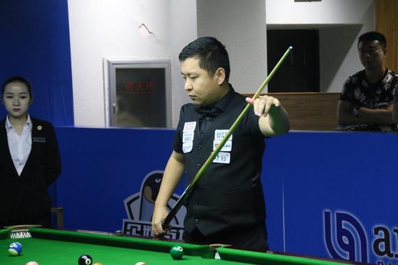 教练席的压 教练席的压