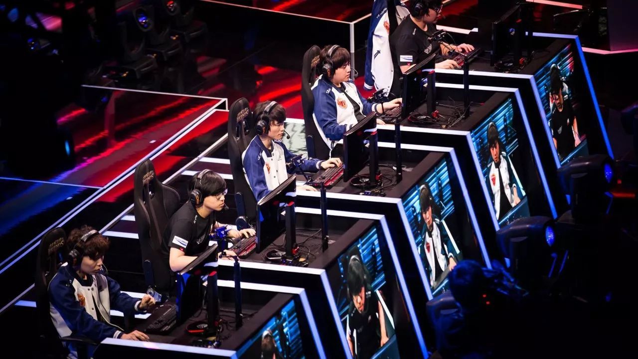 替补登场果